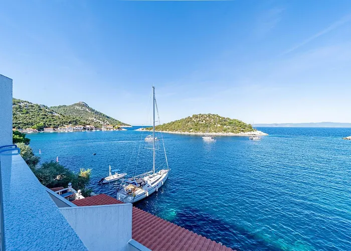 Apartments By The Sea Zaklopatica, Lastovo - 8342